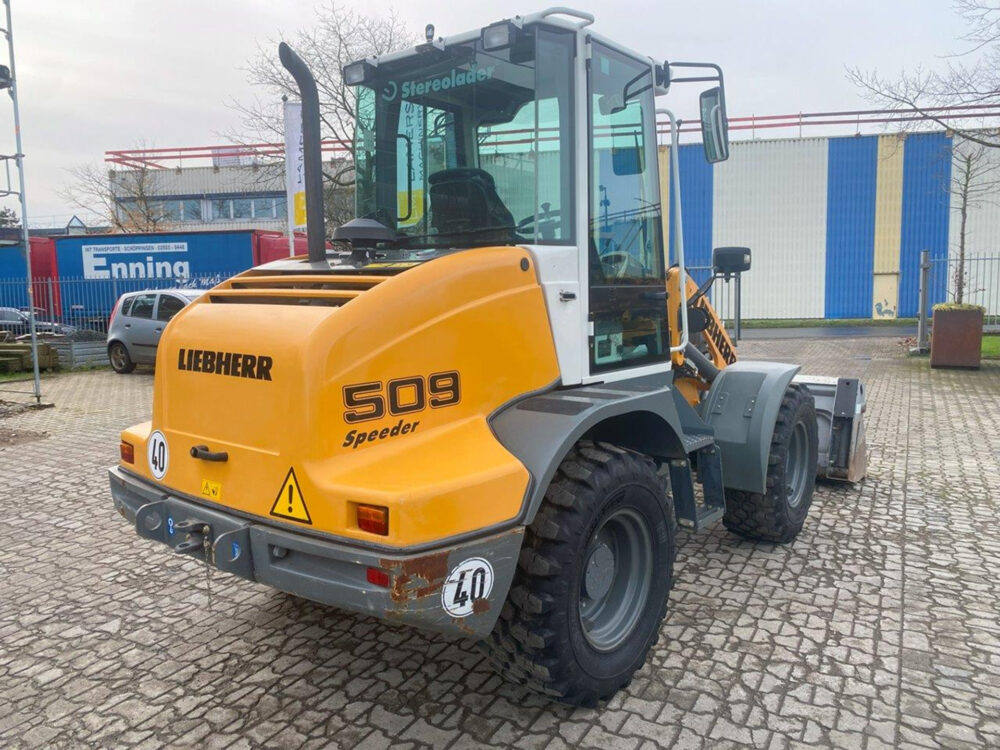 Liebherr L509 speeder stereo wiellader