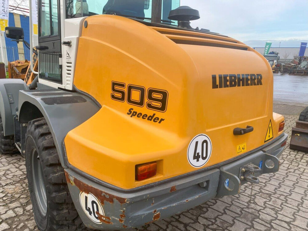 Liebherr L509 speeder stereo wiellader