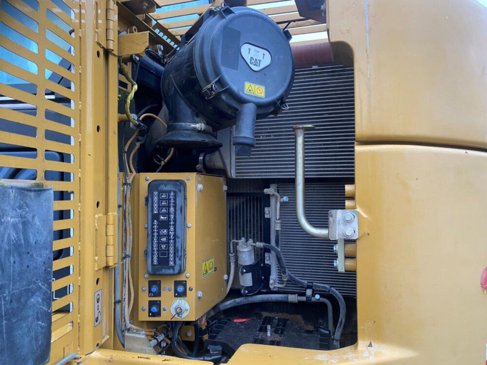 Caterpillar 321 D LCR rupsgraafmachine