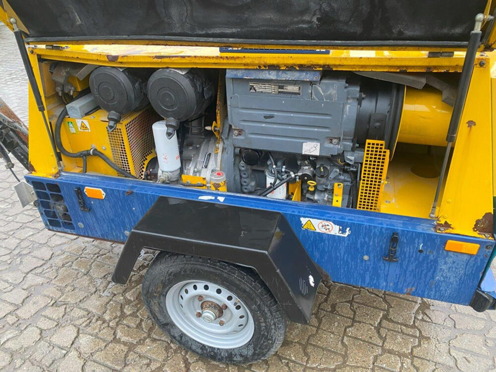 Compair H37 mobiele compressor