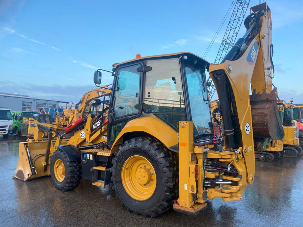 Caterpillar 428F2 backhoe NEW CONDITION