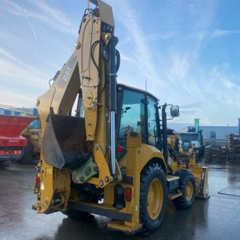 Caterpillar 428F2 backhoe NEW CONDITION