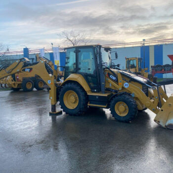 Caterpillar 428F2 backhoe NEW CONDITION