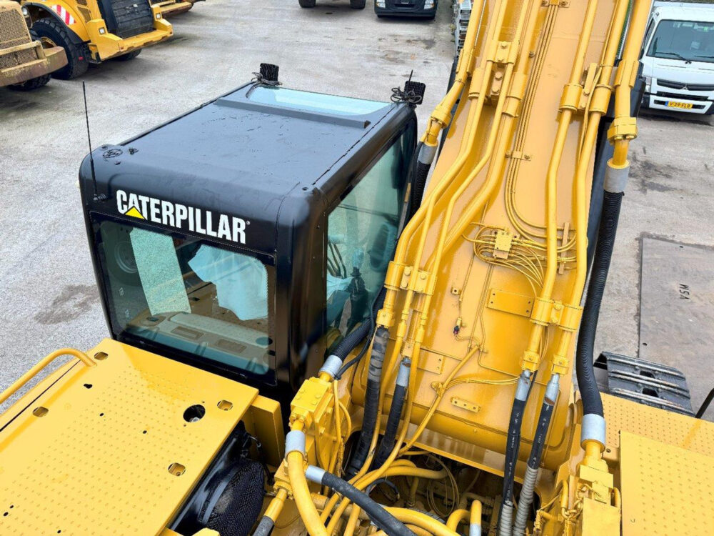 Caterpillar 345 CL rupsgraafmachine