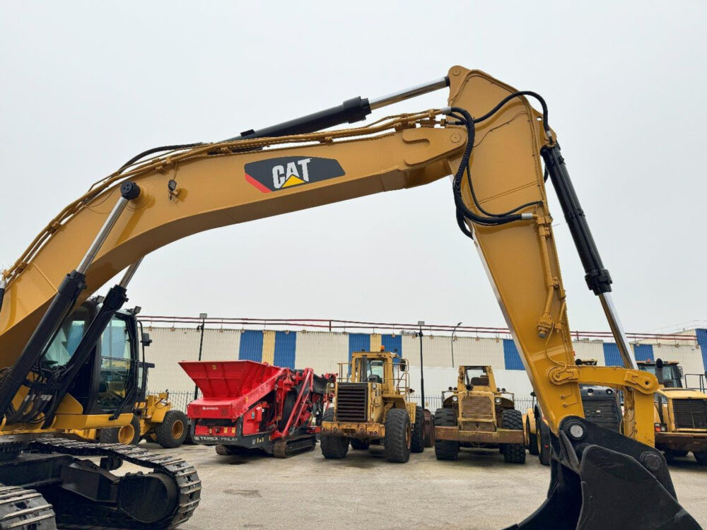 Caterpillar 345 CL rupsgraafmachine