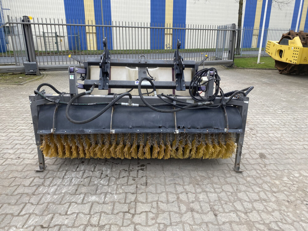 Holms 300-2.2 aanbouw veegmachine