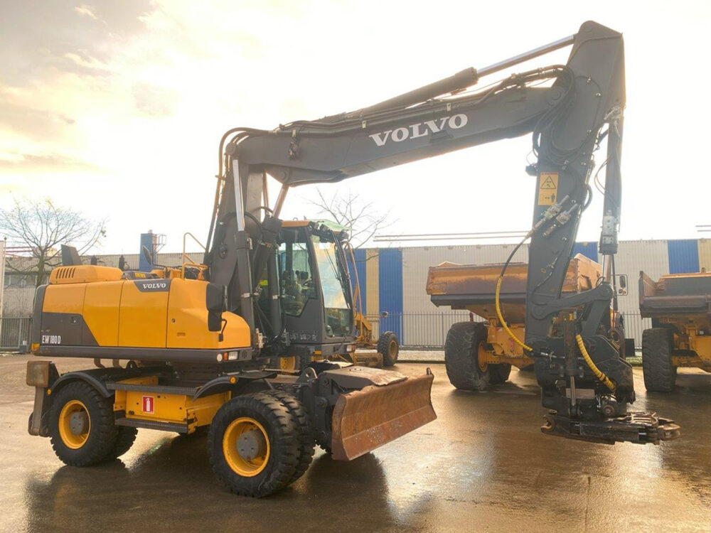 Volvo EW180D mobiele graafmachine