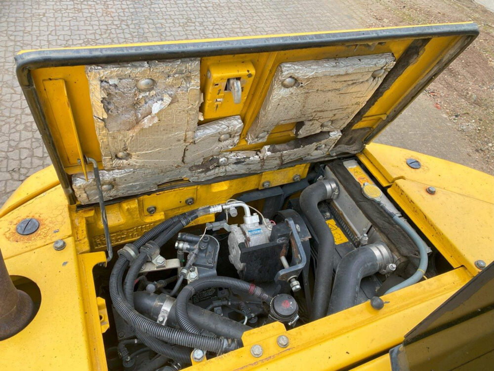 Komatsu PC118MR-8 rupsgraafmachine