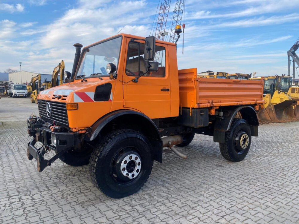 Mercedes-Benz Unimog 435/110 (U1700)