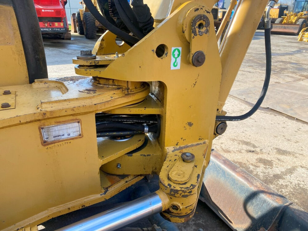 Caterpillar 307B rupsgraafmachine