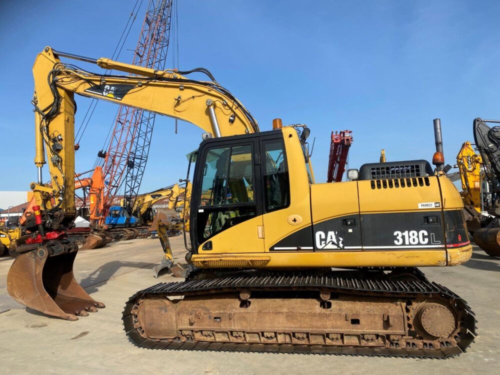 Caterpillar 318 CL rupsgraafmachine