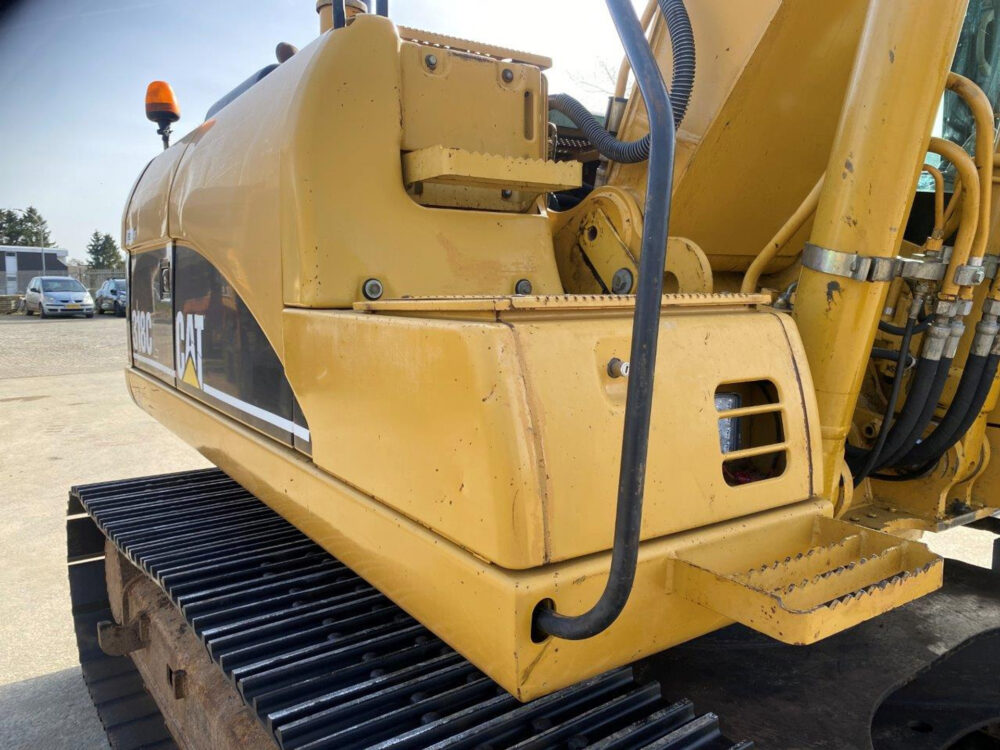 Caterpillar 318 CL rupsgraafmachine